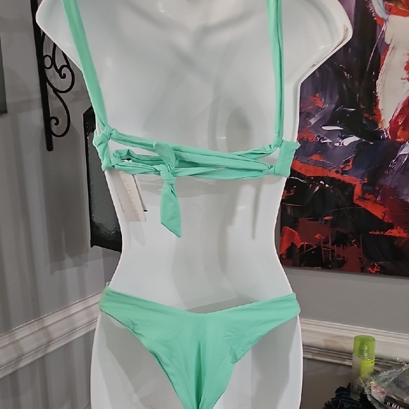L*Space Mint Green Bikini Set Size Small Underwire Top High Cut Bottom NWT - Picture 2 of 4
